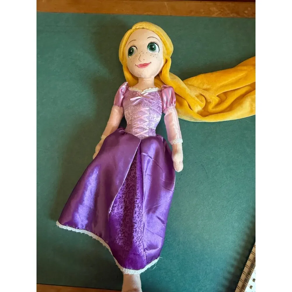 Vintage/Y2K Disney Store Rapunzel Plush Doll